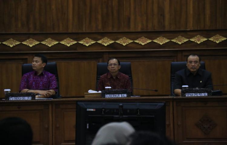 Bawaslu Provinsi Bali beserta Sekjen Bawaslu RI mendampingi Komisi II DPR melakukan kunjungan kerja ke Provinsi Bali