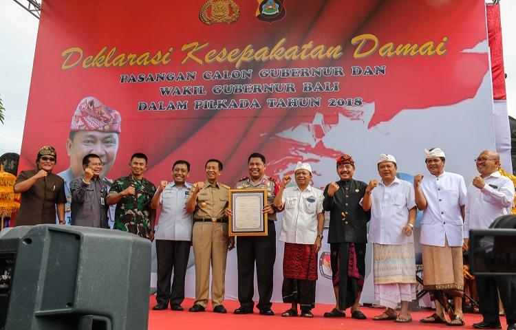 Polda Bali Gelar Deklarasi Kesepakatan Damai Paslon Gubernur dan Wakil Gubernur dalam Pilkada tahun 2018