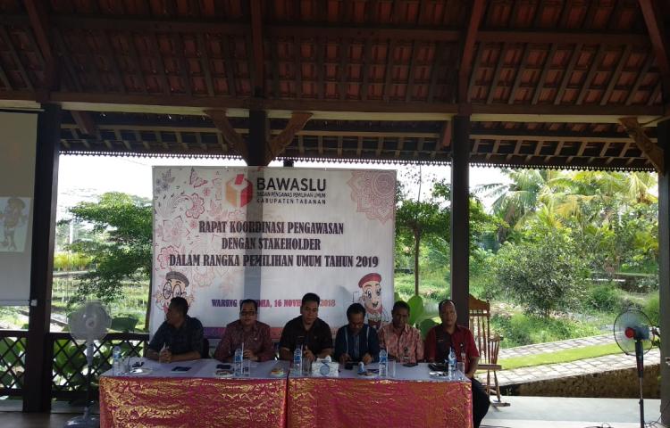 Rapat  Koordinasi Pengawasan dengan Stakeholder Pemilu Tahun  2019