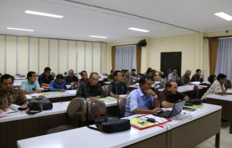 SIAPKAN DIRI, BAWASLU BALI LAKSANAKAN PEMBINAAN PENANGANAN PELANGGARAN PADA PANWAS PEMILIHAN SE-PROVINSI BALI TAHUN 2015