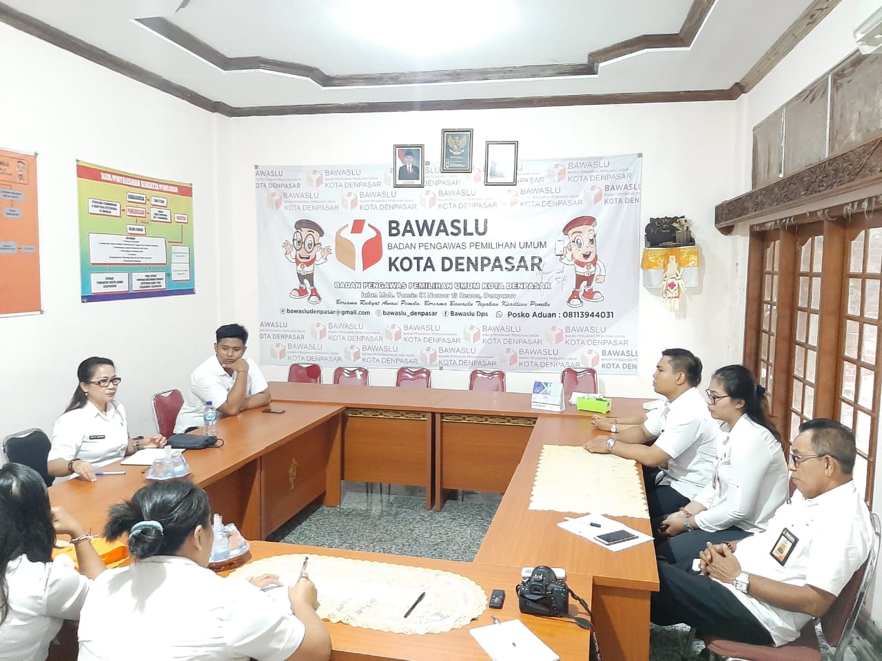 Ketua Bawaslu Provinsi Bali melakukan Supervisi terkait Penguatan SDM di Lingkungan Sekretariat Bawaslu Kota Denpasar