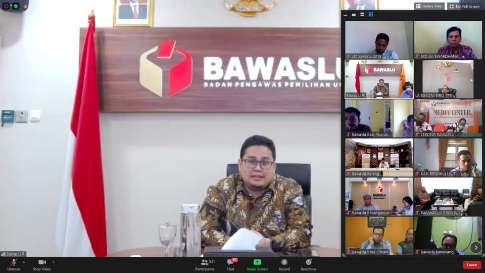 Kordiv Penyelesaian Sengketa Proses Bawaslu Provinsi Bali mengikuti “Silaturahmi Nasional, Menakar Efektifitas Proses Penyelesaian Sengketa Pemilihan di Tengah Wabah Covid-19”