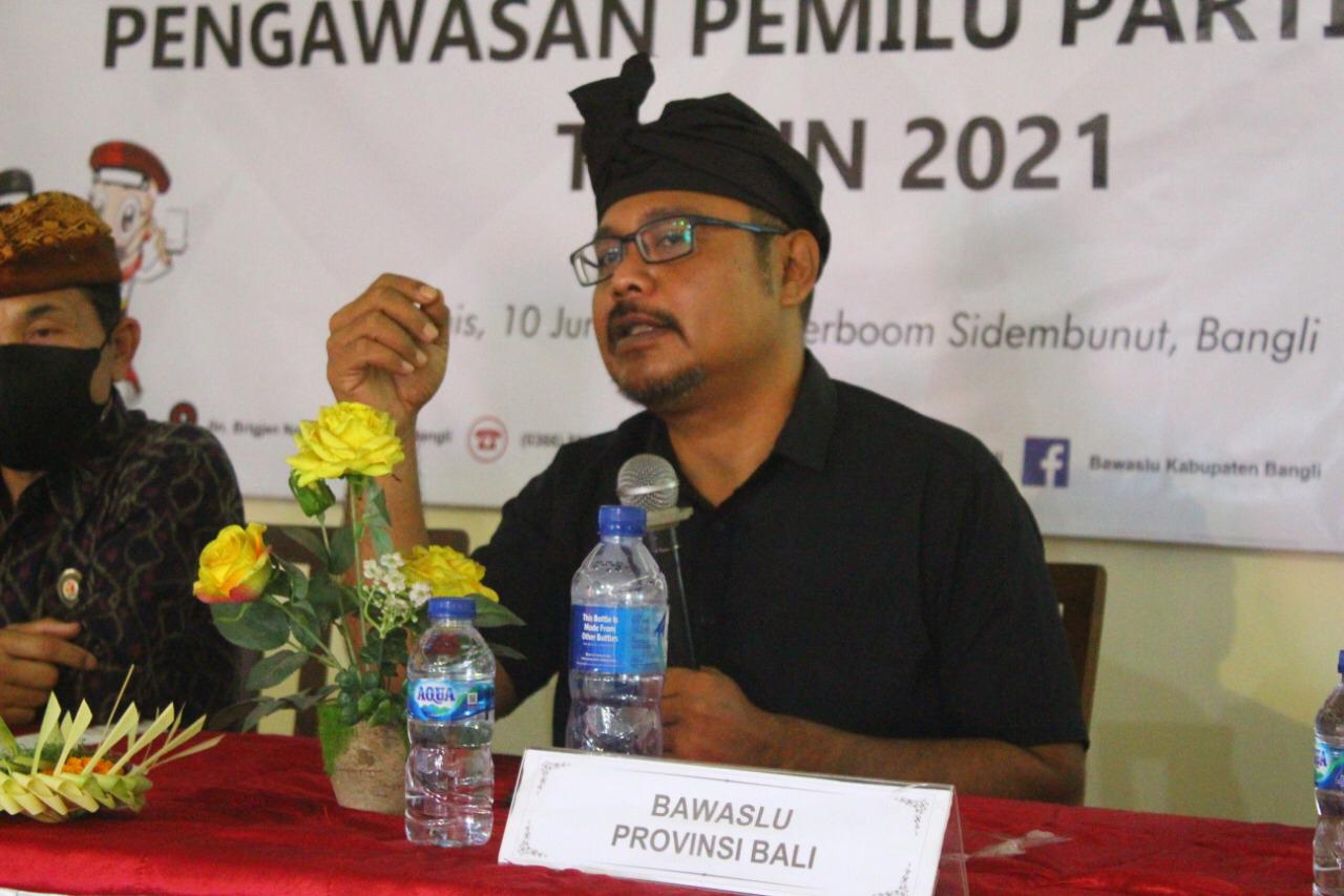 Bawaslu Rangkul Kaum Milenial. Widy : Para Pemuda Mempunyai Idealisme Dan Juga Power Untuk Mengubah Keadaan Bangsa Ini.