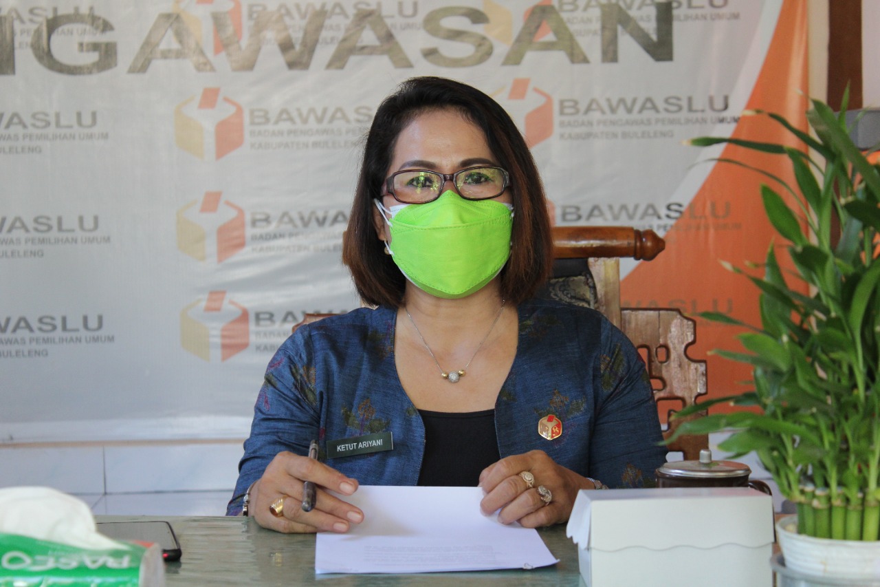 Tingkatkan Kemudahan Informasi Produk Hukum, Bawaslu Provinsi Bali Monitoring dan Evaluasi Pengelolaan JDIH Bawaslu Kabupaten Buleleng.