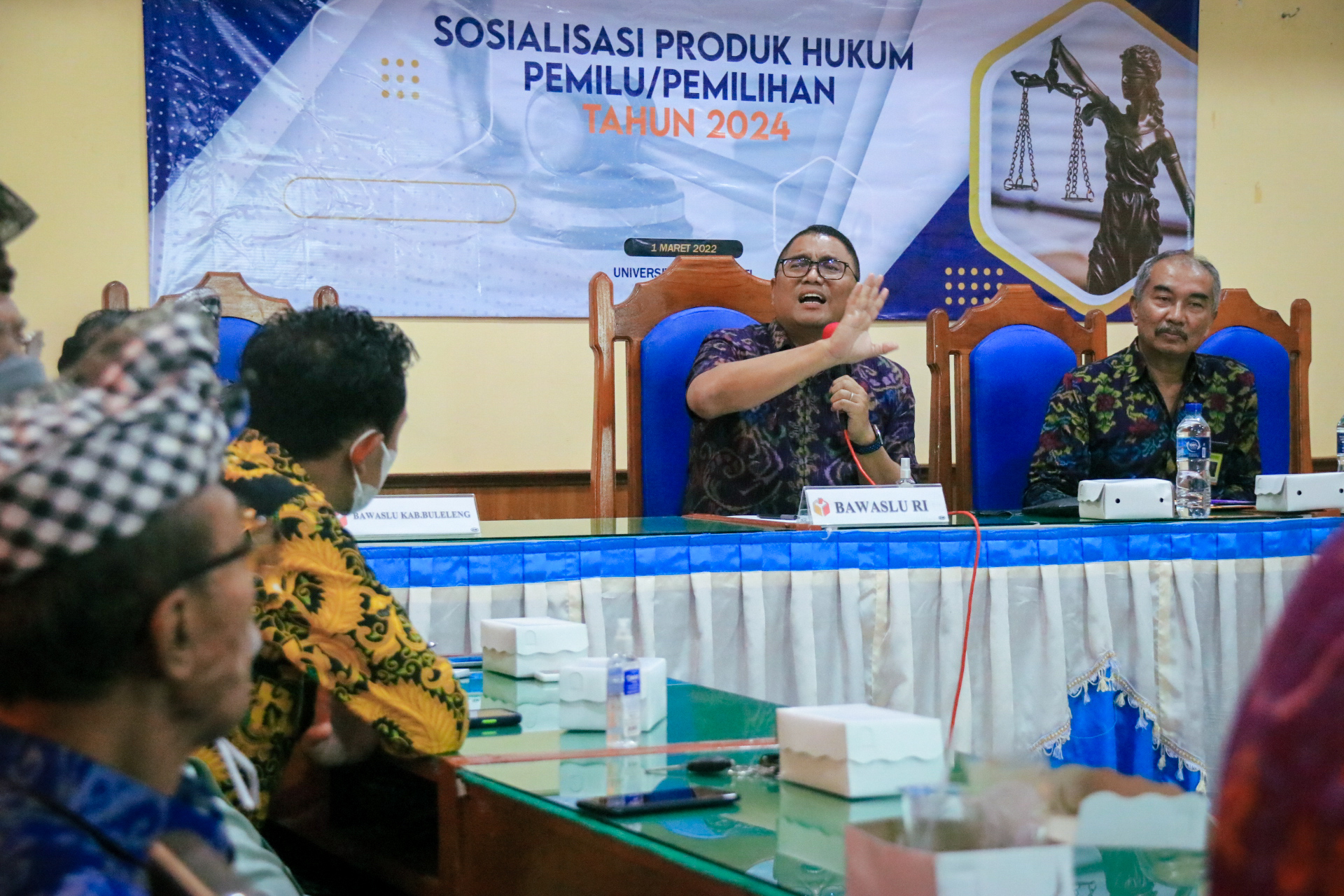 Sosialisasi Produk Hukum Di Kota Pendidikan Singaraja, Fritz Tegaskan Bahwa Pemilu Milik Bersama