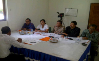 CALON ANGGOTA PANWASLU KABUPATEN KARANGASEM IKUTI TES WAWANCARA DI HARI PERTAMA