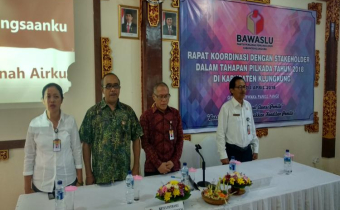 RAPAT KOORDINASI DENGAN STAKEHOLDER DALAM PENGAWASAN TAHAPAN PILKADA TAHUN 2018 DI KABUPATEN KLUNGKUNG