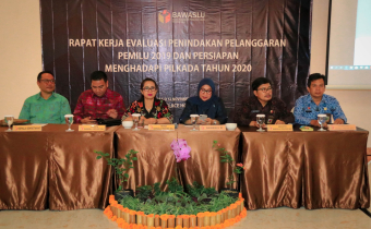 BAWASLU PROVINSI BALI MENGGELAR RAPAT KERJA EVALUASI PENINDAKAN PELANGGARAN PEMILU 2019 dan PERSIAPAN MENGHADAPI PILKADA TAHUN 2020