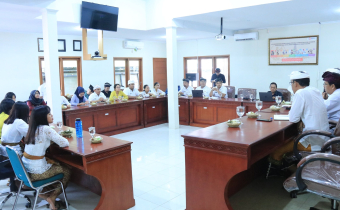 RAPAT PENATAAN KEHUMASAN DAN PPID DI LINGKUNGAN BAWASLU PROVINSI BALI