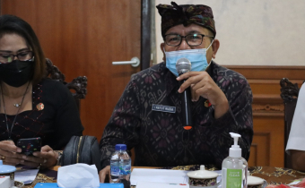 Monitoring dan Evaluasi Pengelolaan JDIH Bawaslu Kabupaten Badung, Rudia Tegaskan Bahwa Status Produk Hukum Yang Diunggah Harus Jelas.