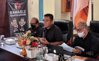 Samakan Persepsi, Bawaslu Klungkung Undang KPU Dalam Rapat Penanganan Pelanggaran