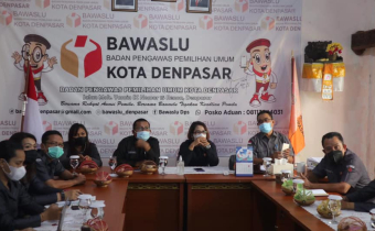 Pemanfaatan Platform Online Dapat Menjadi Sarana Dalam Memberi Pendidikan Politik Pada Publik