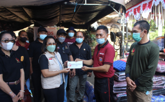 Bawaslu Se-Bali Bagikan Sembako Kepada Warga Terdampak Gempa Di Desa Trunyan Dan Ban