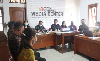 Bawaslu Bali Laksanakan Supervisi Rencana Anggaran Pilkada 2024 di Bawaslu Denpasar